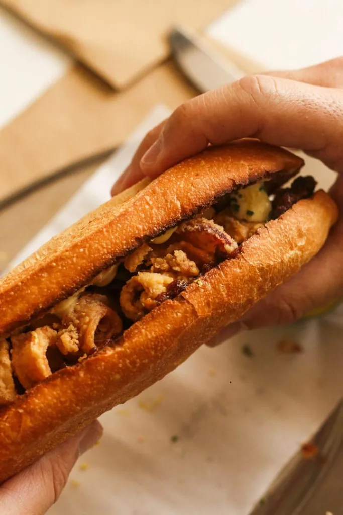 En La Casa Bistró se juega al fútbol con 5 sándwiches de edición limitada