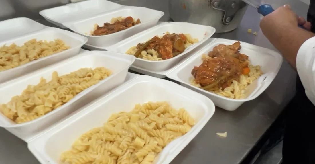 Comidas para donar: qué usar y qué no para que sean seguras