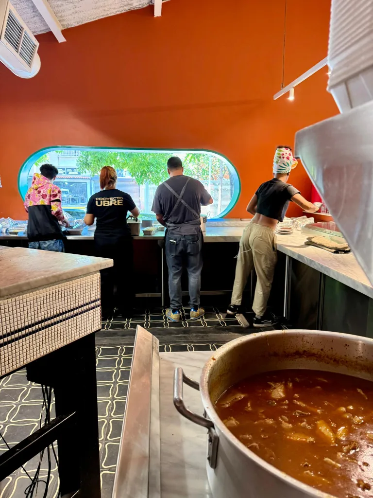 Grupo Ubre instala una cocina social permanente en su restaurante Arriva