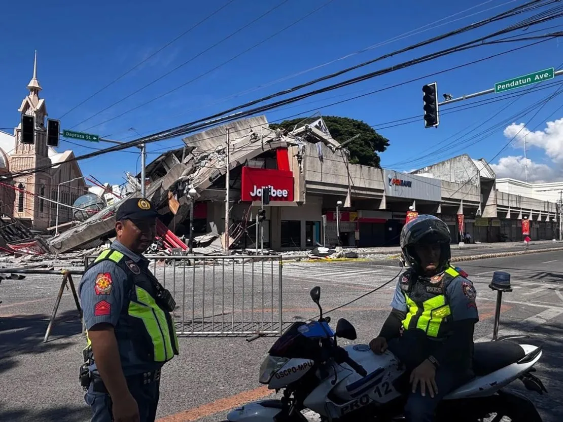 terremoto-de-7-8-en-filipinas-deja-decenas-de-muertos-y-varios
