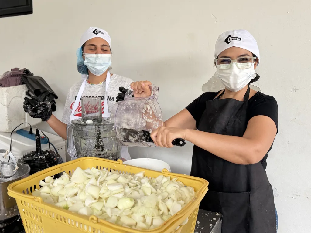 Trujillo envía 12.000 raciones tácticas de comida congelada para damnificados y rescatistas