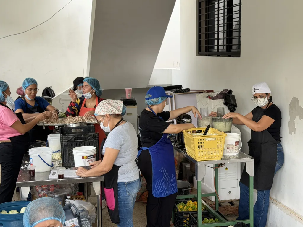 Trujillo envía 12.000 raciones tácticas de comida congelada para damnificados y rescatistas