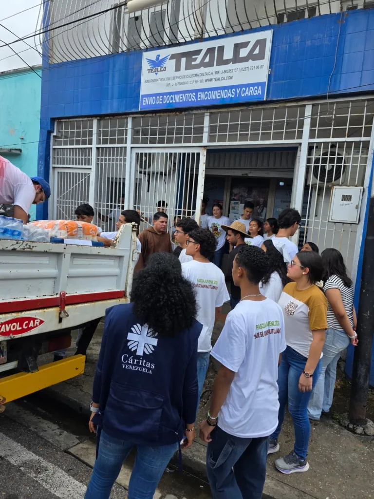Tealca activa red de acopio y transporte de insumos para los afectados