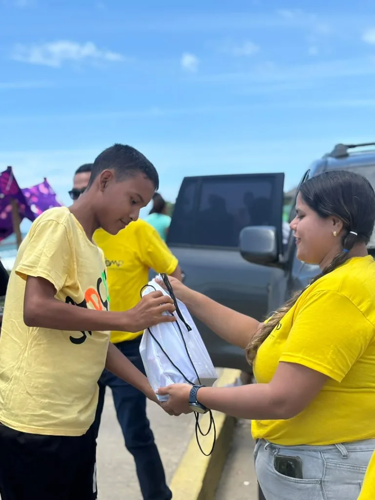 Misiones católicas acompañan a familias de los refugios de Caracas y La Guaira