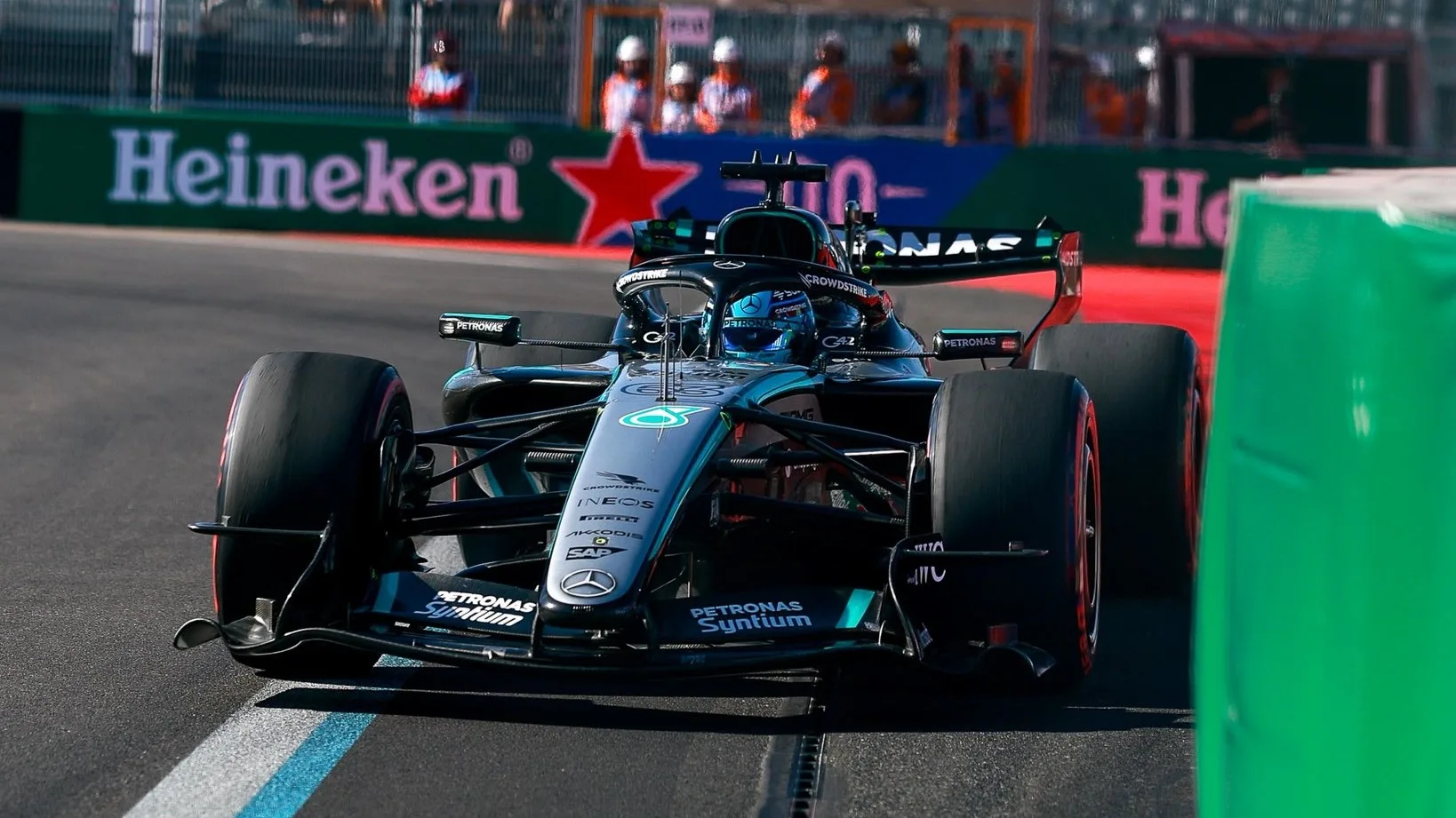 Kimi Antonelli supera en victorias totales en la F1 (8 victorias) a su compañero George Russell (7 victorias)