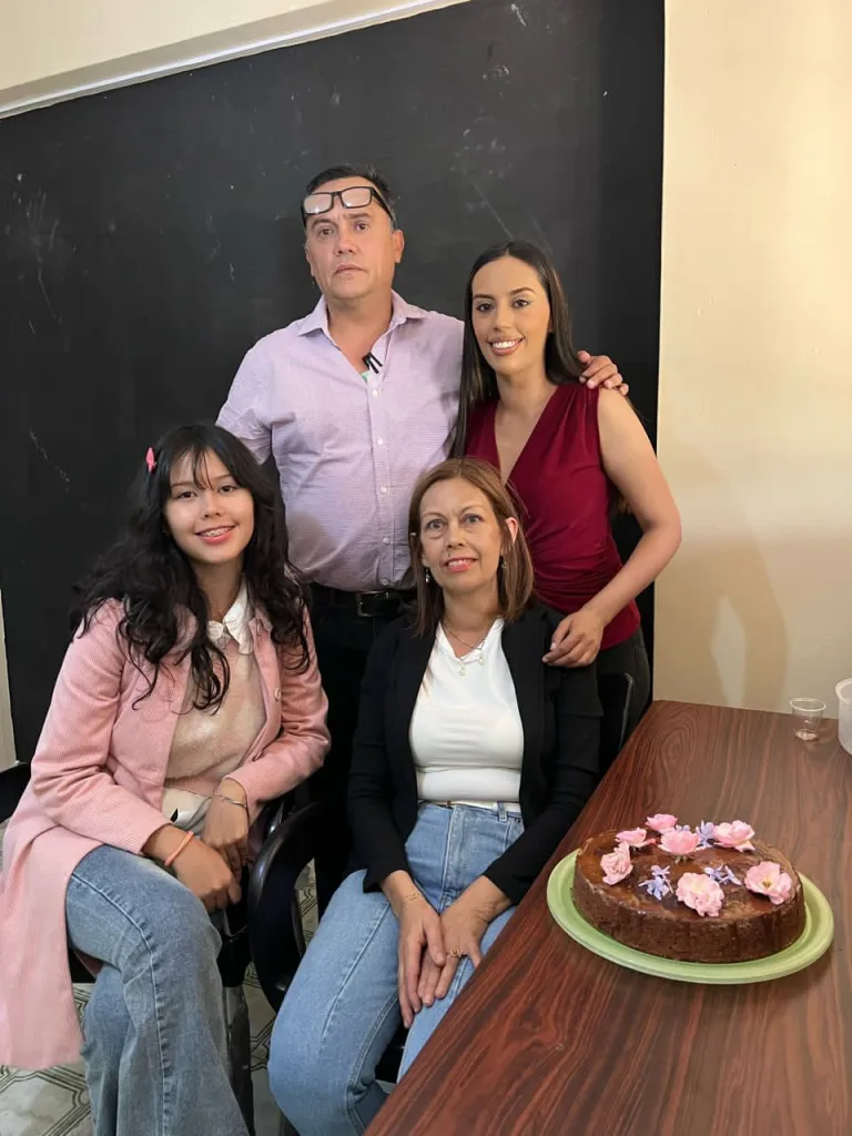 Un pasticho que ayuda a sanar: este es el caso de Johnny Javier Molina