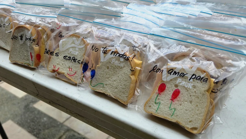 Daniela Solano y sus sándwiches de esperanza: lleva 30.000 y sigue haciendo