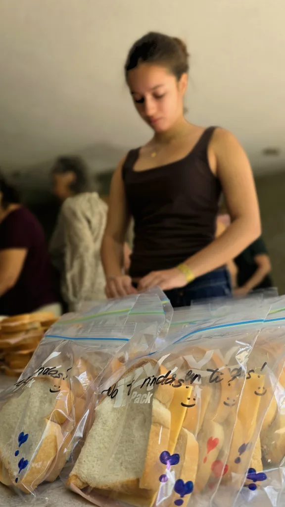 Daniela Solano y sus sándwiches de esperanza: lleva 30.000 y sigue haciendo