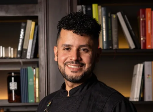 Edwin Lobo, mixólogo venezolano en Ecuador: "El bar también es cultura"