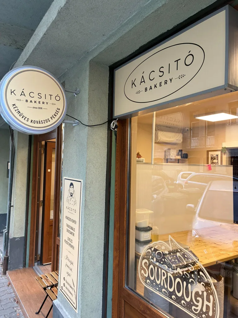 Kácsitó Bakery.