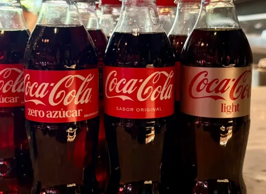 Coca-Cola moderniza sus iconos y destapa una nueva imagen