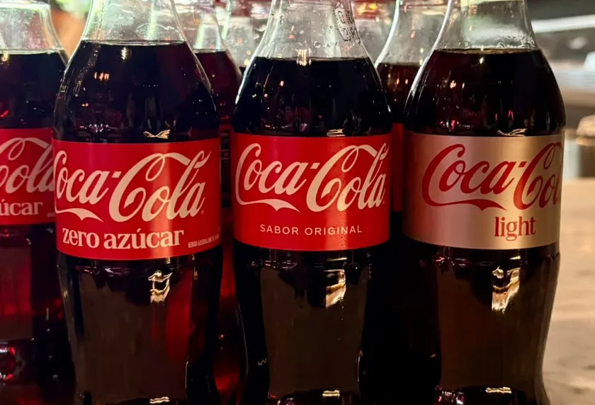 Coca-Cola moderniza sus iconos y destapa una nueva imagen