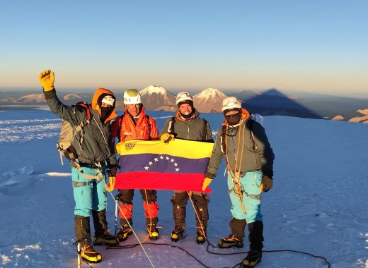 Proyecto Cumbre completó 4 picos en Bolivia