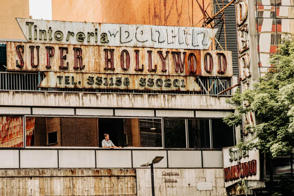 tintorería super hollywood cerveza cardenal
