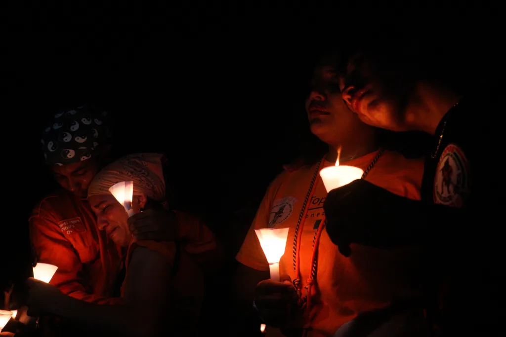 A 100 días de la tragedia: así fue la vigilia en La Guaira 