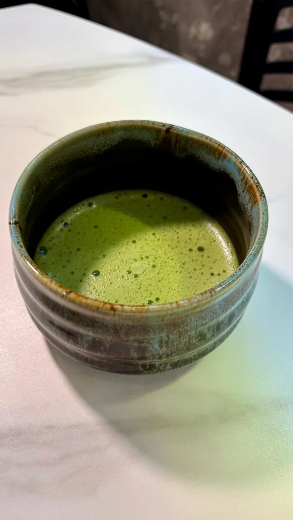 Aroa: el matcha de verdad tiene su lugar en Las Mercedes