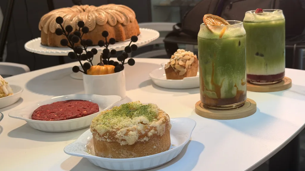 Aroa matcha https://www.instagram.com/aroabakery/